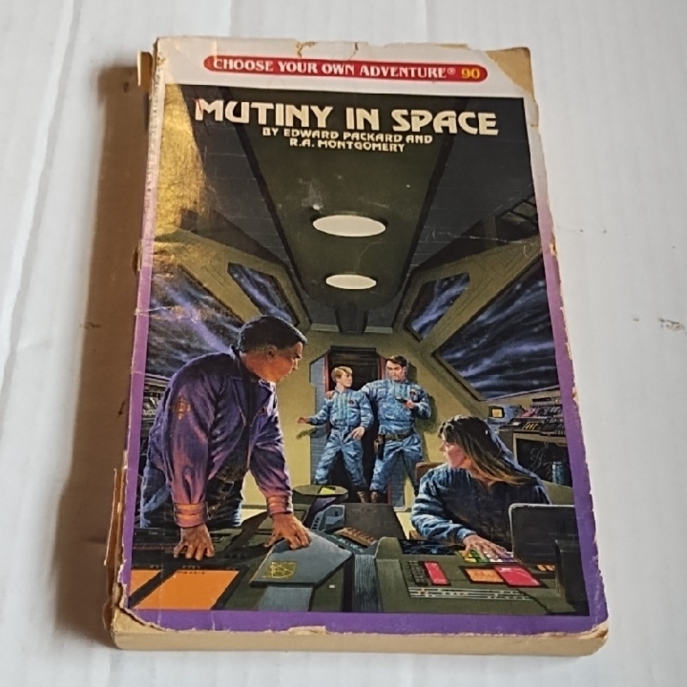 1989 Softback Book "Mutiny In Space"